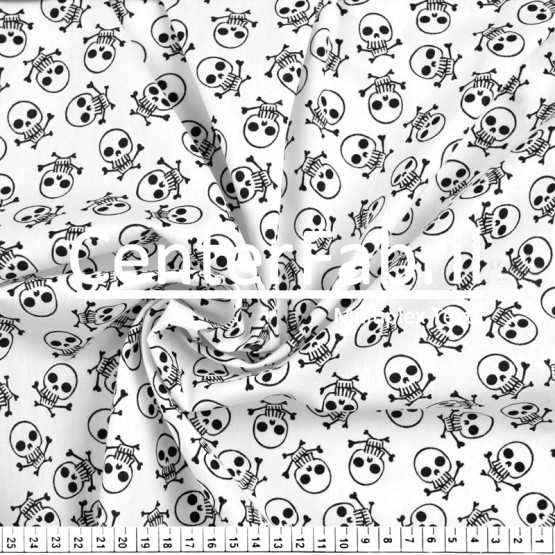 Tecido Bandana Caveira Preta e Fundo Branco Larg147cm 100% Algodão120gr/m2 Preço por Metro