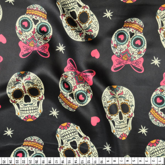 Tecido Cetim Estampado Caveira Mexicana Fundo Preto Larg. 1,47mt 100% Poliester 78gr/m2